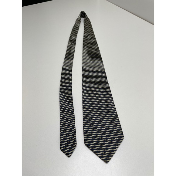 Altea Milano 100% Silk Tie Navy Blue Wavy StripeMade in Italy Office Prep Luxury - Picture 6 of 8
